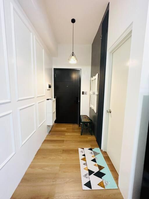Apartment Loft-style @ Avida Towers With Wifi